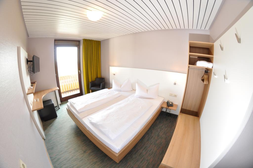 Hotel Berghof Петерсберг Экстерьер фото