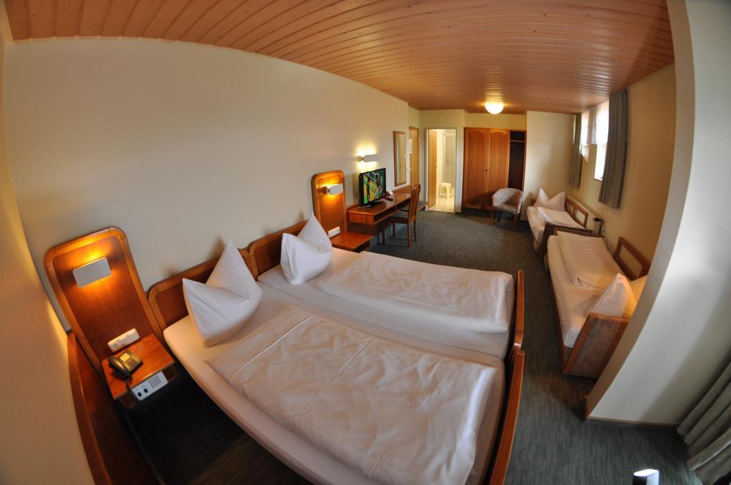 Hotel Berghof Петерсберг Экстерьер фото